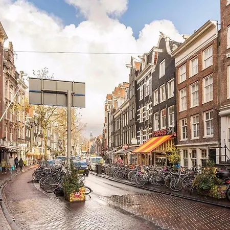 Mnque Amsterdam